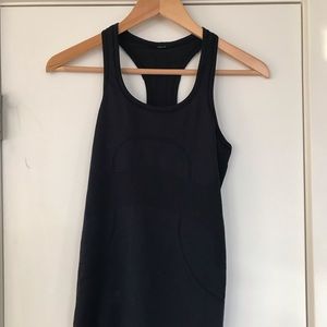 Lululemon women’s swiftly tech tank